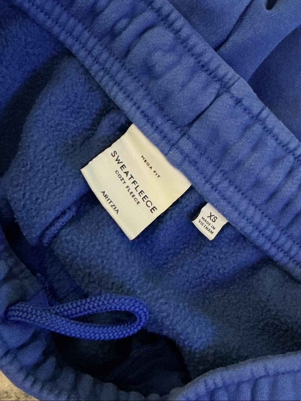 ARITZIA Mega Fit Sweatfleece Pants, size XS. EUC. - Picture 3 of 3